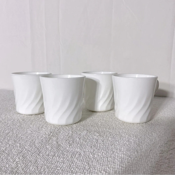 Vintage Corning  USA White Enhancement Swirl Mugs Coffee Cups x4 - Picture 1 of 9